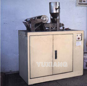 Separator for magnetic powd 